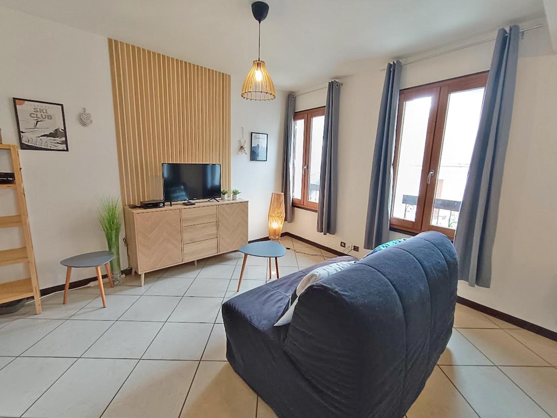 Le Louchonnais, T2, Wifi, 4 Personnes Apartment Bagneres-de-Luchon Exterior photo